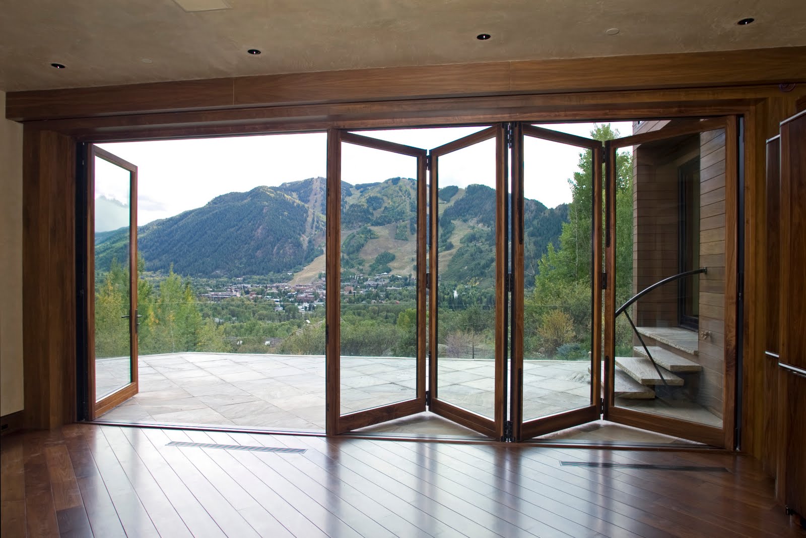 bi-folding-doors